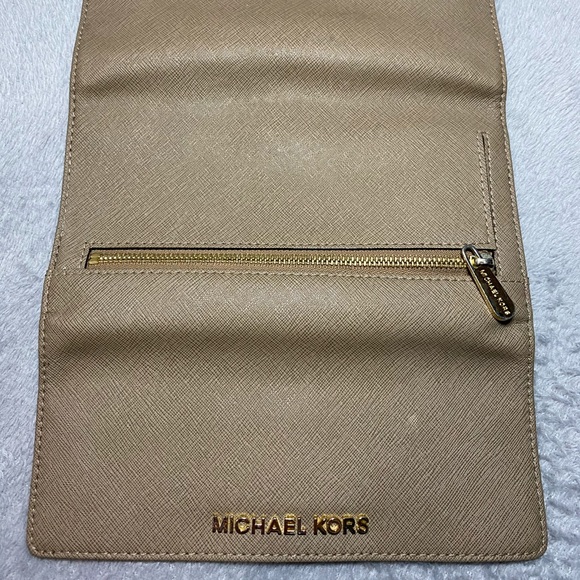 MK Wallet - Picture 4 of 10